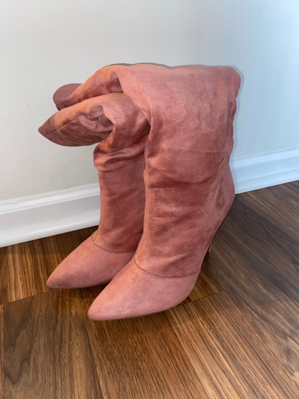 Women's Pink Suede High Heel Slouch Stiletto Boots Size 9 EUC